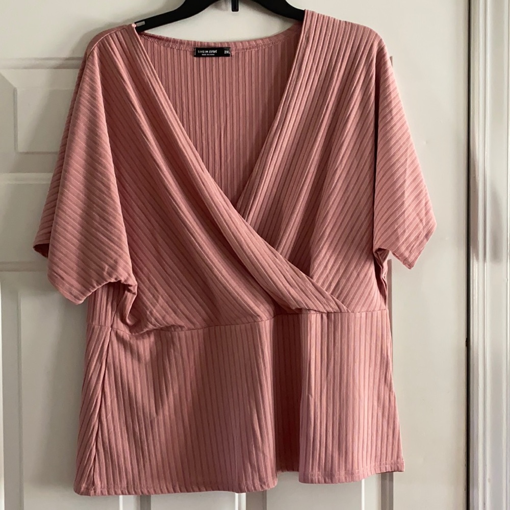 Women’s cross from fitted top